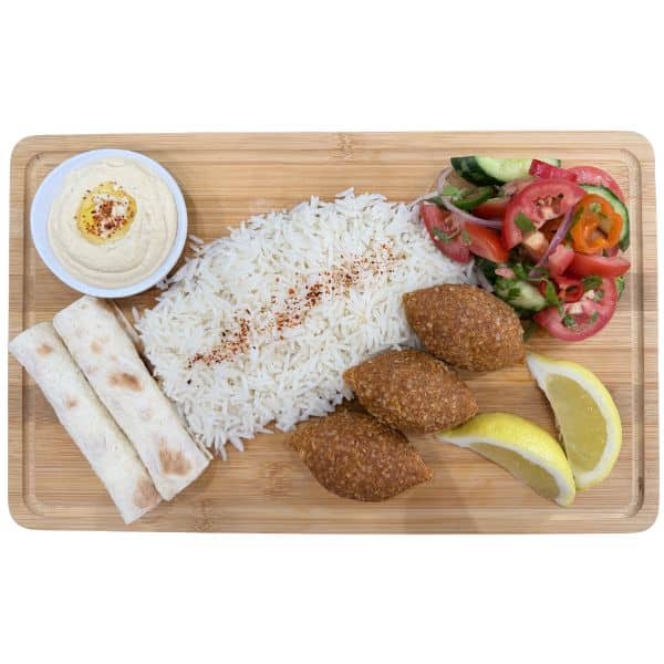 Ishli Kufta plate – traditional Armenian kibbeh with crispy bulgur shell stuffed with seasoned beef